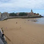 Apartamento Con Encanto Y Vistas En Playa San Lorenzo Apartment *