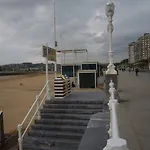 Con Encanto Y Vistas En Playa San Lorenzo Apartmán Gijón