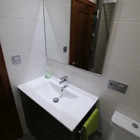 Apartamento Con Encanto Y Vistas En Playa San Lorenzo * Gijon